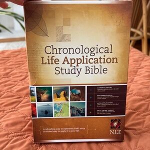 Chronological Life Application Study Bible - Tan/Brown